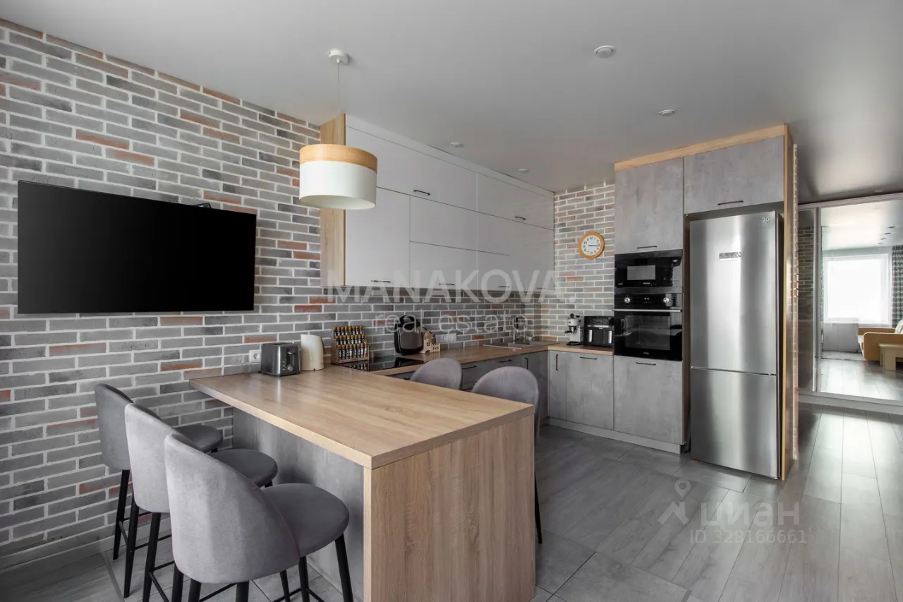 Продажа 4-комн квартиры на вторичном рынке улица Латышских Стрелков, 15к3