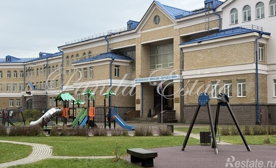 Продажа 2-комн квартиры на вторичном рынке Новые Сады 6-я ул,  д. 2