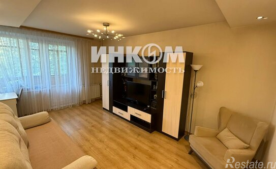 Продажа 2-комн квартиры на вторичном рынке Саянская улица,  д. 10