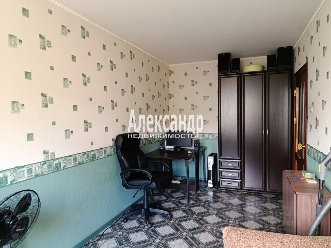 Продажа 3-комн квартиры на вторичном рынке Всеволожск, Ленинградская улица, 32к2