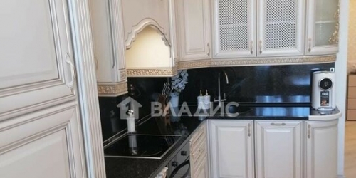 3-комн квартира улица Академика Виноградова,  д. 9