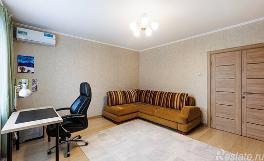 Продажа 2-комн квартиры на вторичном рынке Южнобутовская улица,  д. 71