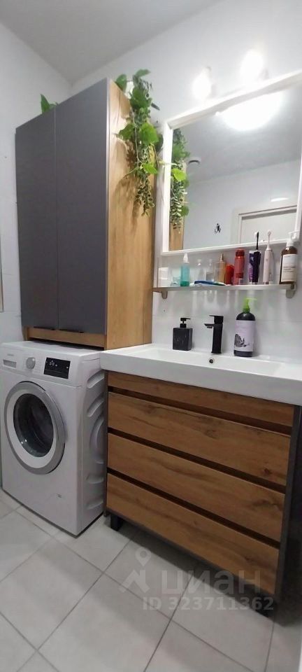 Продажа 1-комн квартиры на вторичном рынке Ясеневая улица, 12к1