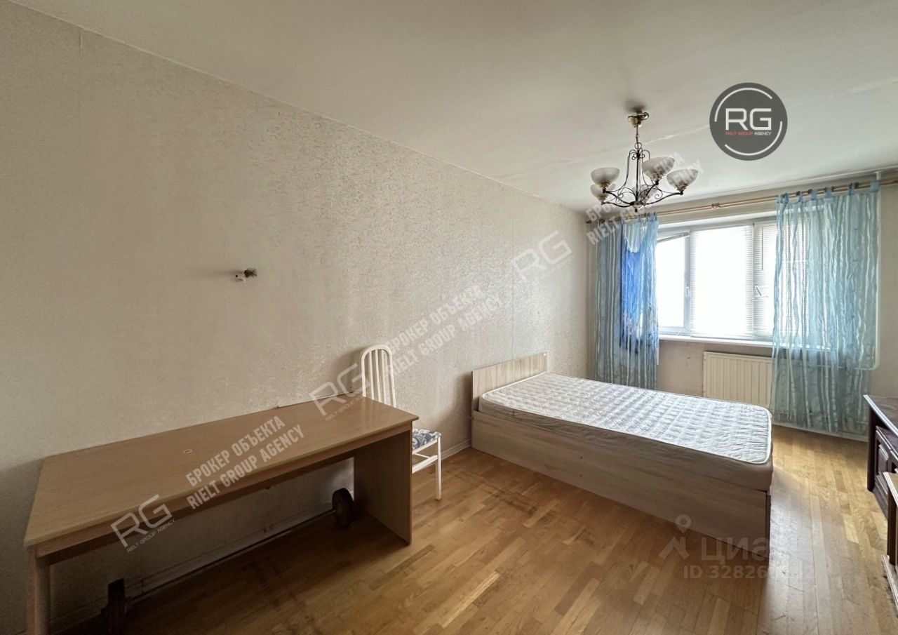 Продажа 3-комн квартиры на вторичном рынке проспект Энгельса, 150К1
