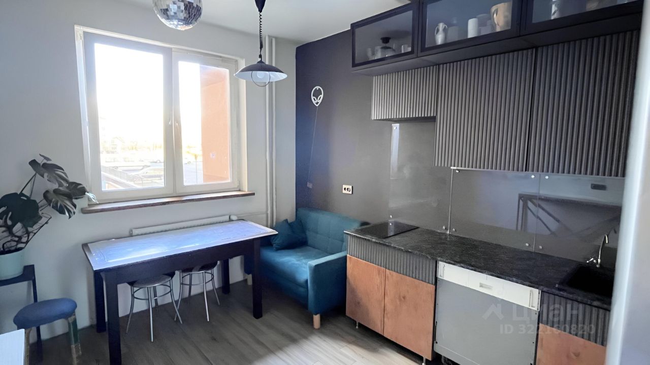 Продажа 3-комн квартиры на вторичном рынке Ново-Александровская улица, 14