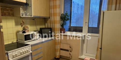 3-комн квартира ул Череповецкая,  д. 15