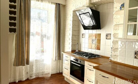 Аренда 3-комн квартиры на вторичном рынке Спасский пер,  д. 6-8