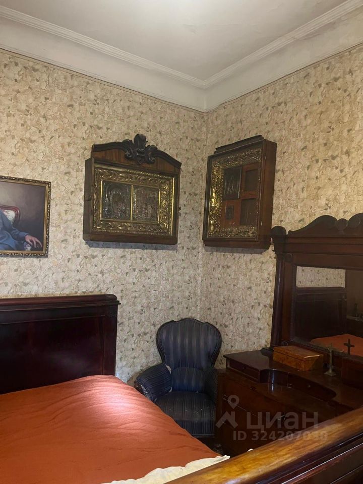 Продажа 2-комн квартиры на вторичном рынке улица Академика Лебедева, 10А