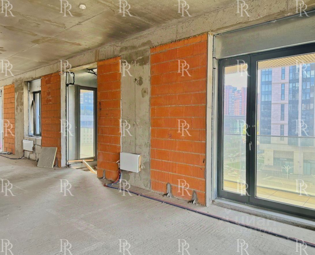 Продажа 4-комн квартиры на вторичном рынке Минская улица, 2Вк3