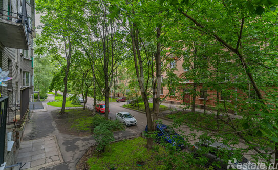 Продажа 1-комн квартиры на вторичном рынке Вёсельная улица,  д. 12