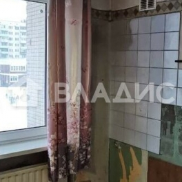 Продажа 1-комн квартиры на вторичном рынке улица Коммуны,  д. 26 к1