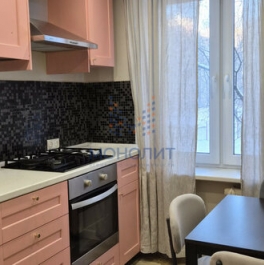 Продажа 2-комн квартиры на вторичном рынке улица Пырьева,  д. 10