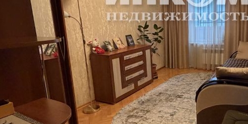 3-комн квартира улица Молостовых, 10К1