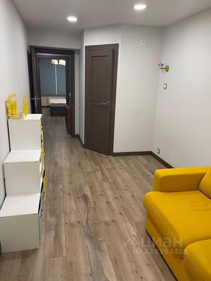 Продажа 3-комн квартиры на вторичном рынке улица Приорова, 1