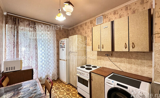 Продажа 3-комн квартиры на вторичном рынке улица Корнейчука,  д. 58