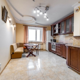 Продажа 1-комн квартиры на вторичном рынке Морская наб,  д. 37 к2