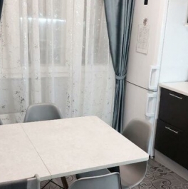 Продажа 3-комн квартиры на вторичном рынке улица Марьинский Парк,  д. 27