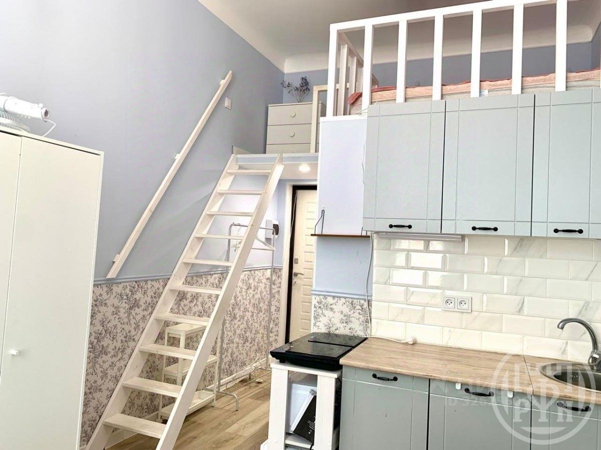 Продажа комнаты Кирилловская улица, 18