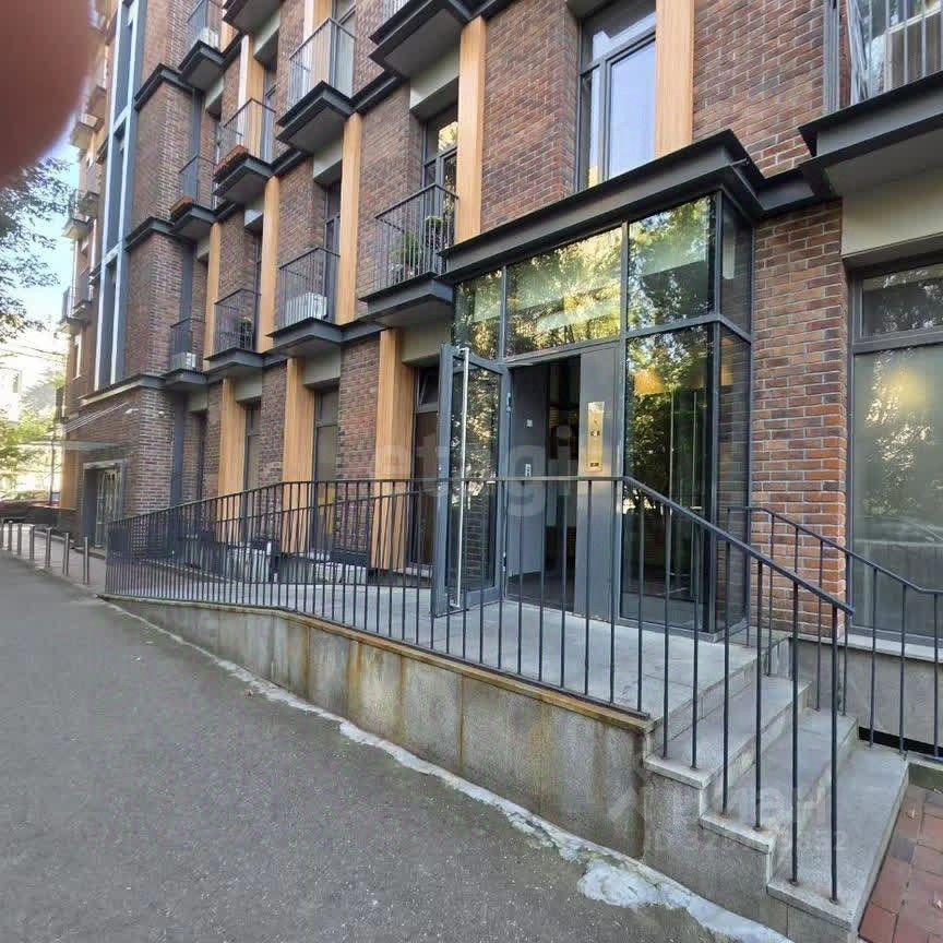 Продажа 1-комн квартиры на вторичном рынке улица Берзарина, 12