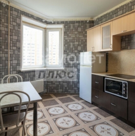 Продажа 1-комн квартиры на вторичном рынке Московский г, Бианки ул,  д. 4 к1