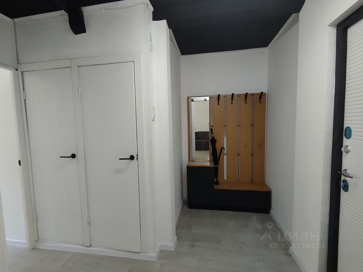 Продажа 1-комн квартиры на вторичном рынке Светлановский проспект, 101