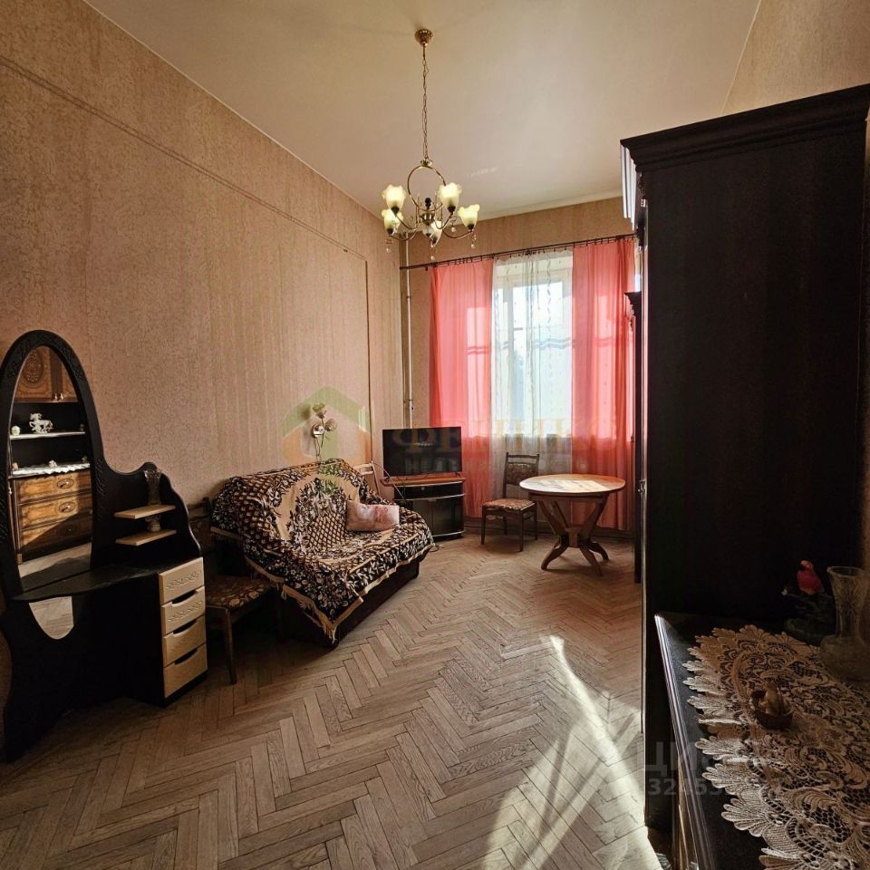 Продажа 2-комн квартиры на вторичном рынке улица Пилотов, 18К4