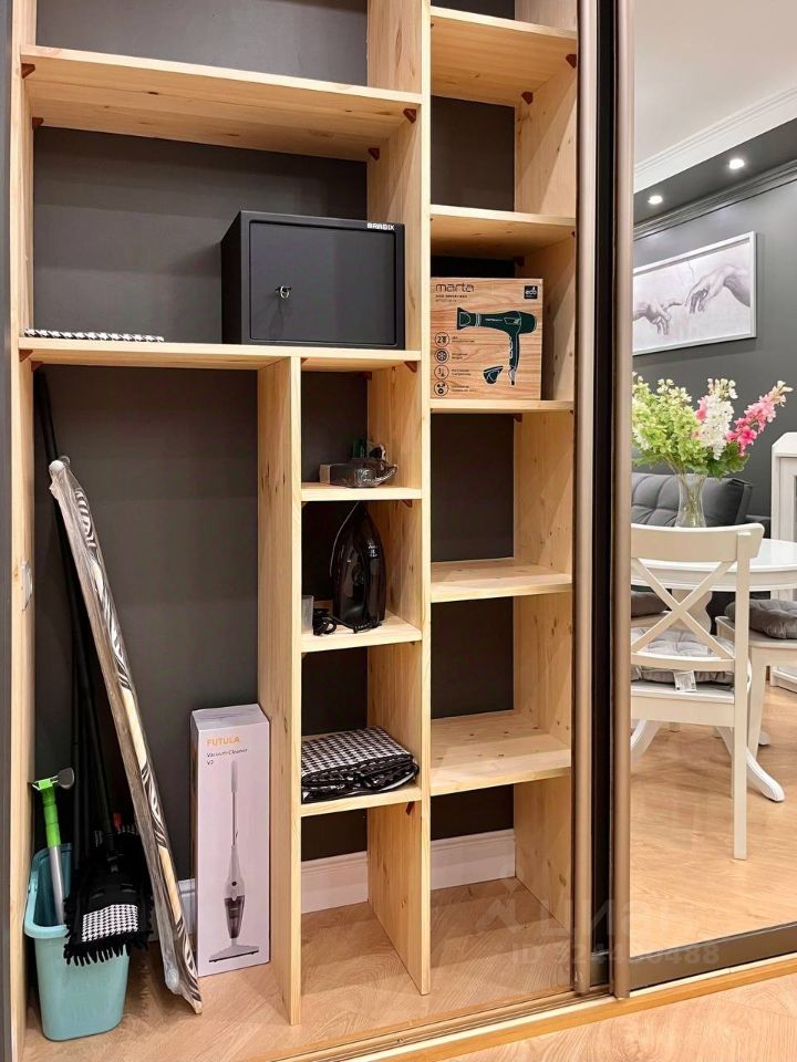 Аренда 2-комн квартиры на вторичном рынке Рабочая улица,  д. 33