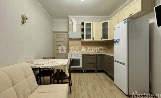 Продажа 1-комн квартиры на вторичном рынке Школьная улица,  д. 17 с1