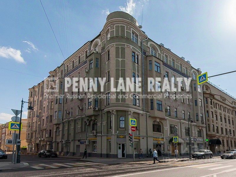 Продажа 3-комн квартиры на вторичном рынке улица Пречистенка, 25