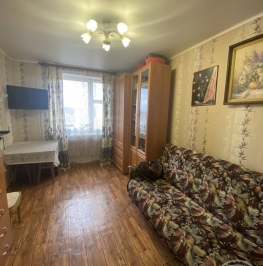 Продажа 2-комн квартиры на вторичном рынке Ломоносов г., Ораниенбаумский просп.,  д. 33,  к. 3