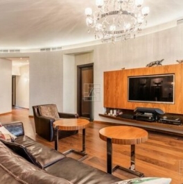 Аренда 4-комн квартиры на вторичном рынке Дохтуровский переулок,  д. 6