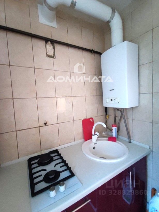 Продажа 3-комн квартиры на вторичном рынке Беломорская улица, 28К2