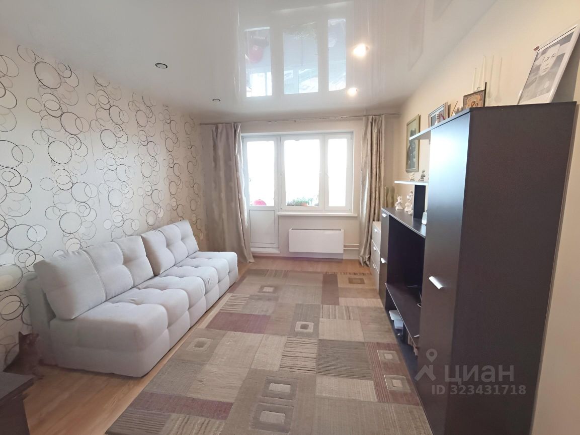 Продажа 2-комн квартиры на вторичном рынке Лобня, улица Катюшки, 60