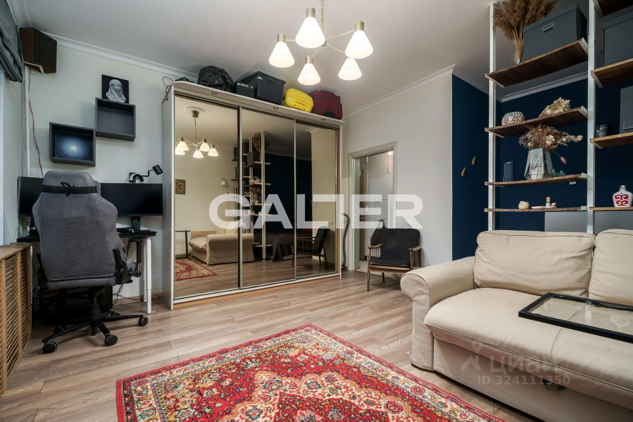 Продажа 1-комн квартиры на вторичном рынке Бумажная улица, 22к2