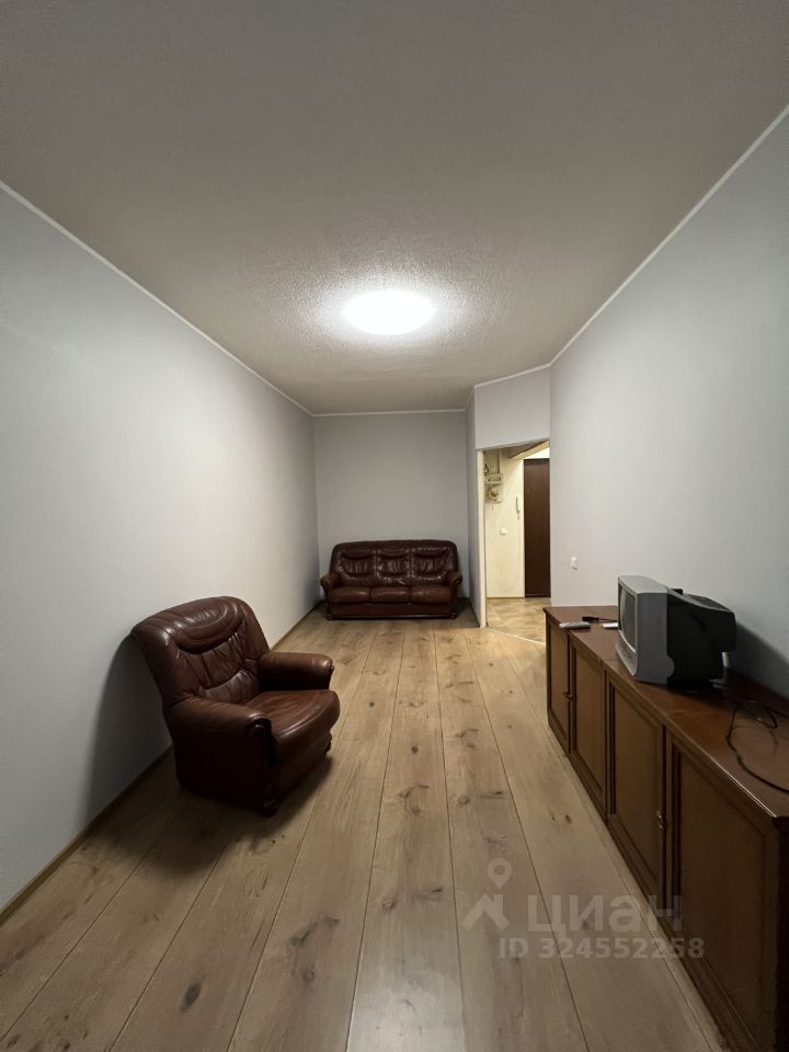 Продажа 1-комн квартиры на вторичном рынке улица Оптиков, 49к2