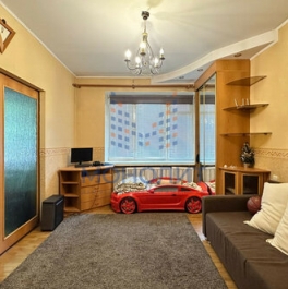 Продажа 2-комн квартиры на вторичном рынке ул Новощукинская,  д. 1