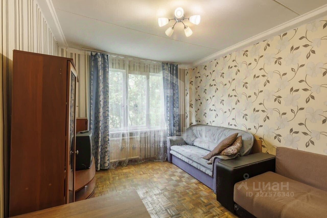 Продажа 2-комн квартиры на вторичном рынке проспект Большевиков, 71К2