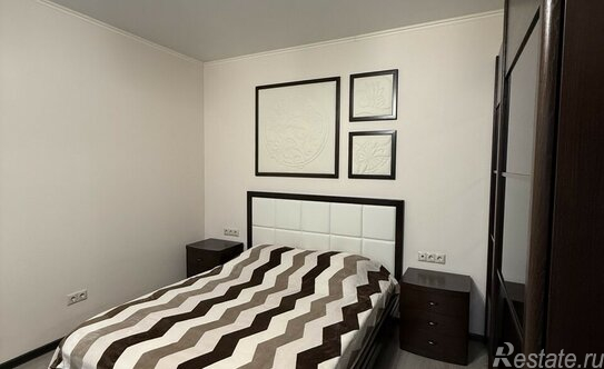 Продажа 2-комн квартиры на вторичном рынке улица Сосенский Стан,  д. 5