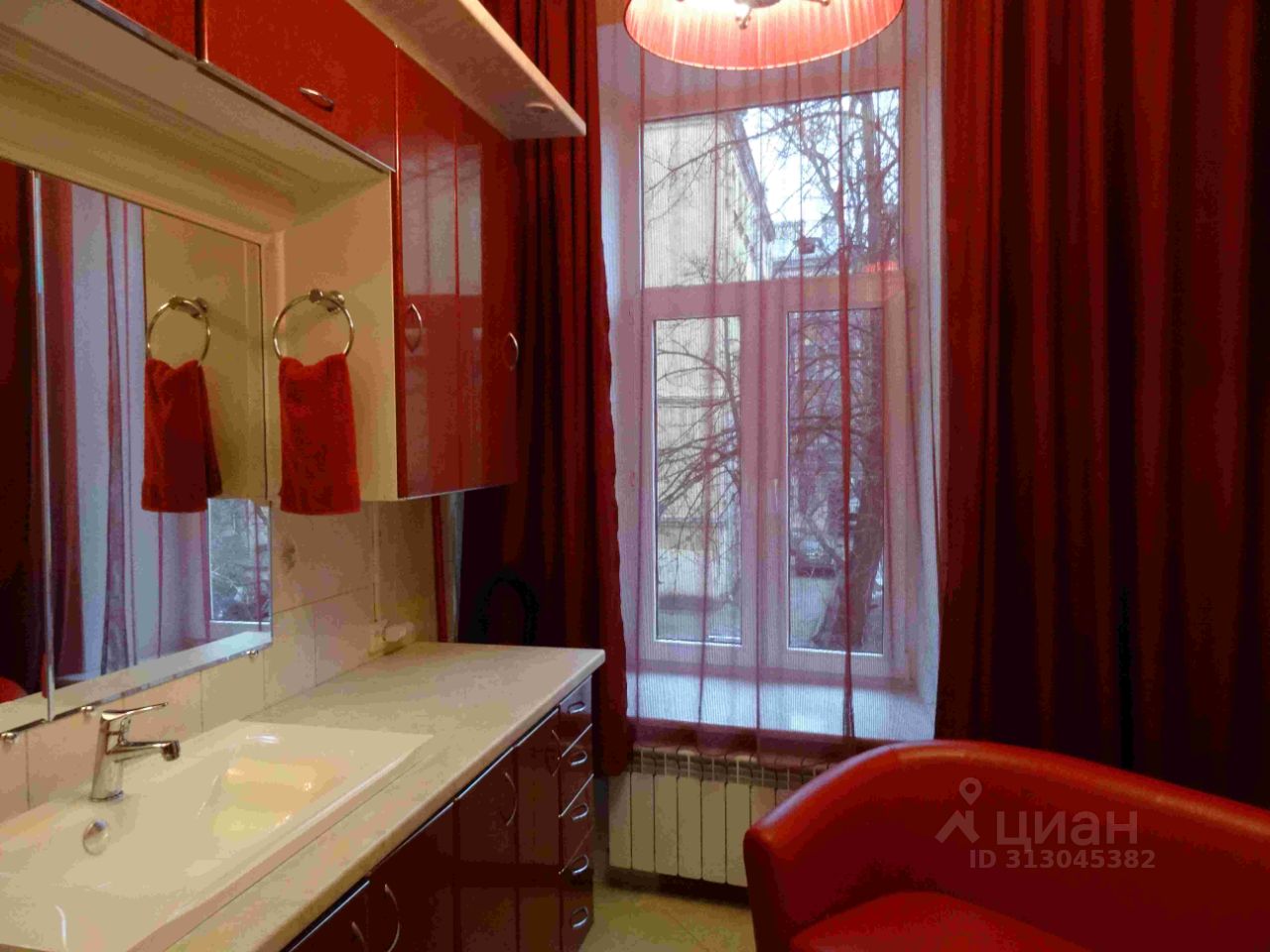 Продажа 2-комн квартиры на вторичном рынке улица Блохина, 4