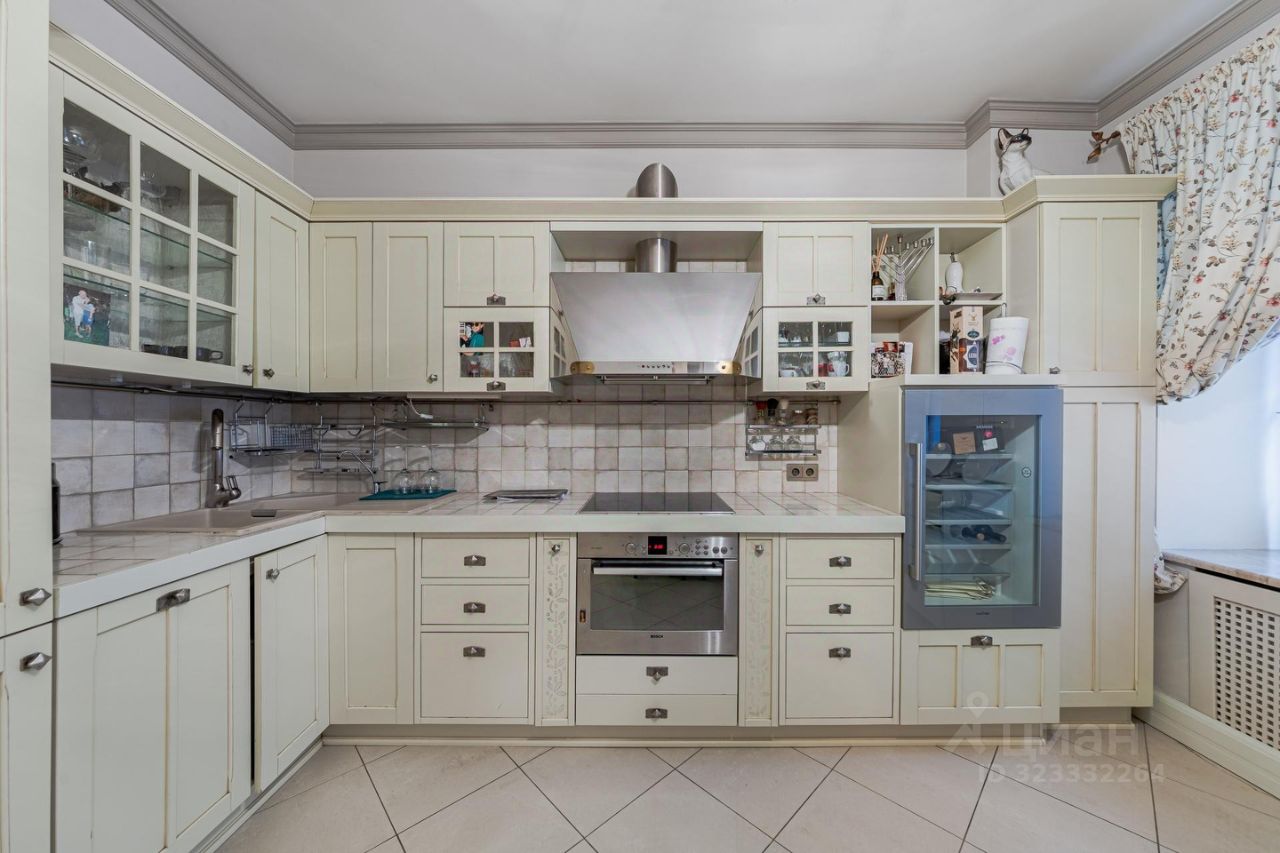 Продажа 3-комн квартиры на вторичном рынке Большой Козихинский переулок, 7