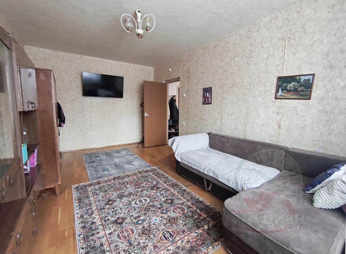 Продажа 2-комн квартиры на вторичном рынке Ангарская улица, 51к2