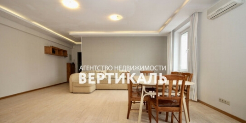 4-комн квартира улица Марии Ульяновой,  д. 15