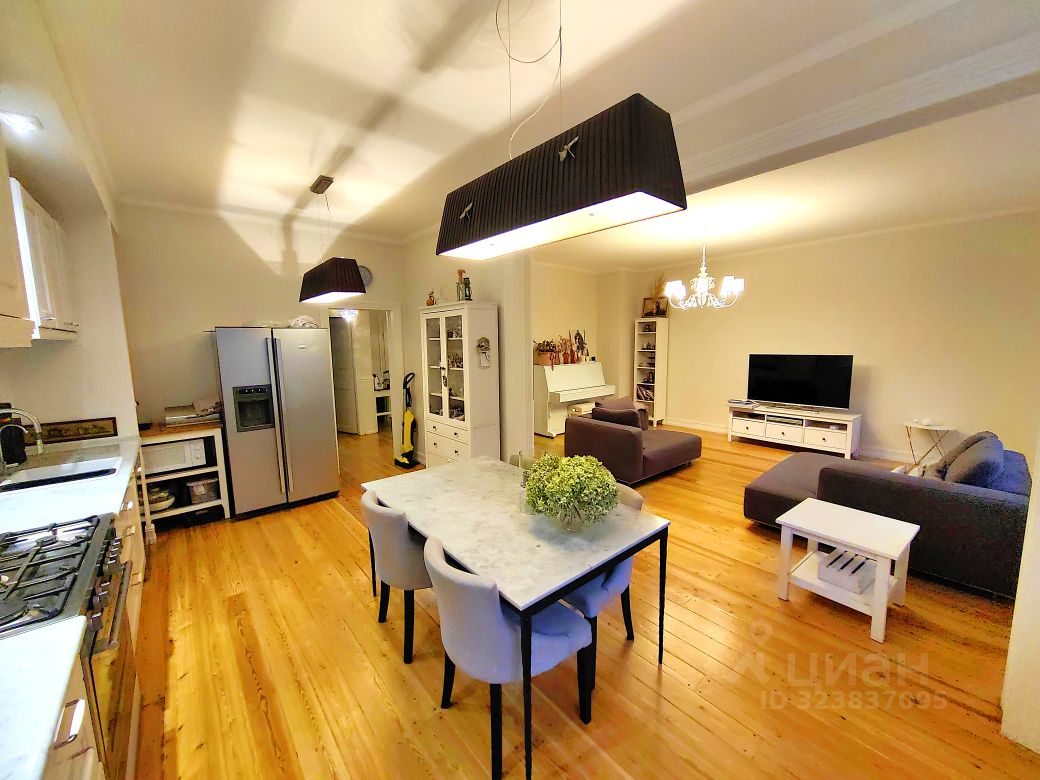 Продажа 5-комн квартиры на вторичном рынке Первомайский мкр, Советская улица, 2