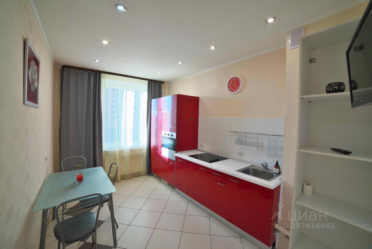 Аренда 1-комн квартиры на вторичном рынке улица Брянцева, 15к2