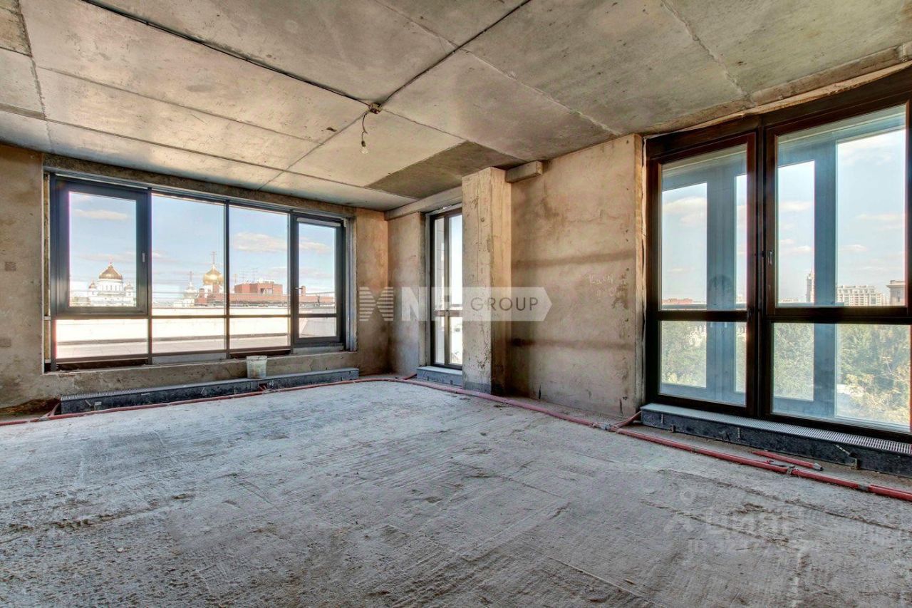 Продажа 4-комн квартиры на вторичном рынке переулок Хилков, 5