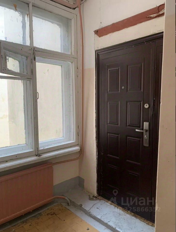 Продажа 6-комн квартиры на вторичном рынке Псковская улица, 11