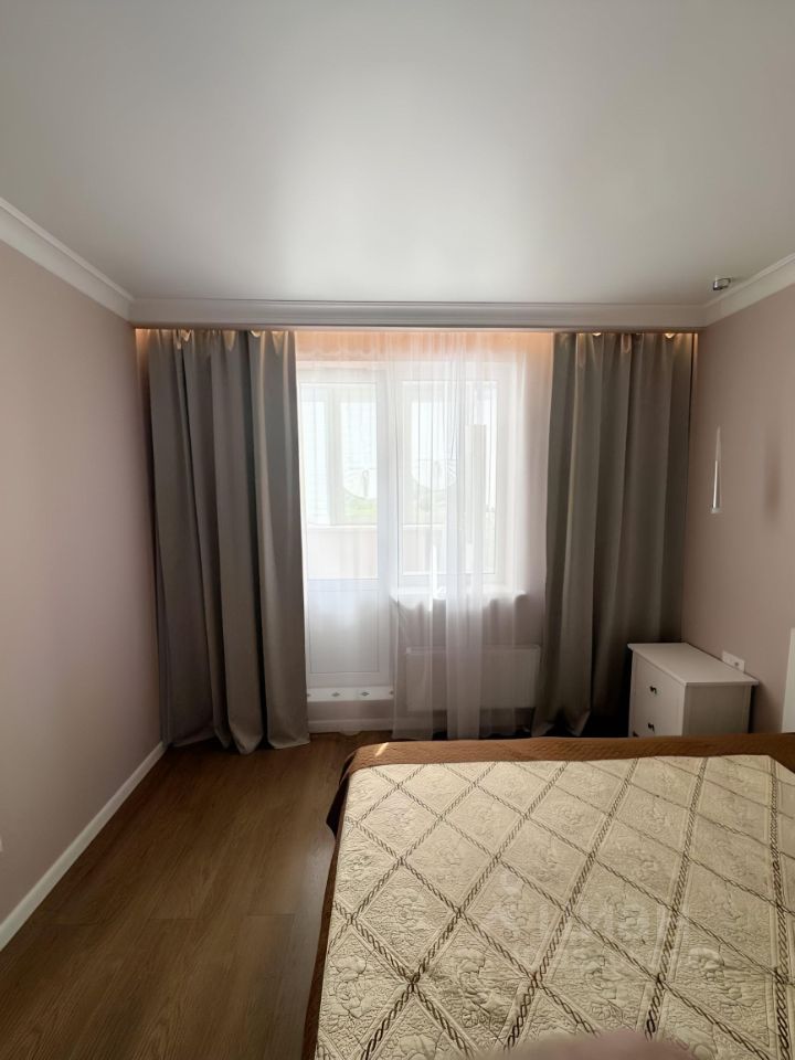 Продажа 2-комн квартиры на вторичном рынке проспект Героев, 18