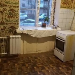 Продажа 2-комн квартиры на вторичном рынке Сходня, улица Мичурина,  д. 33