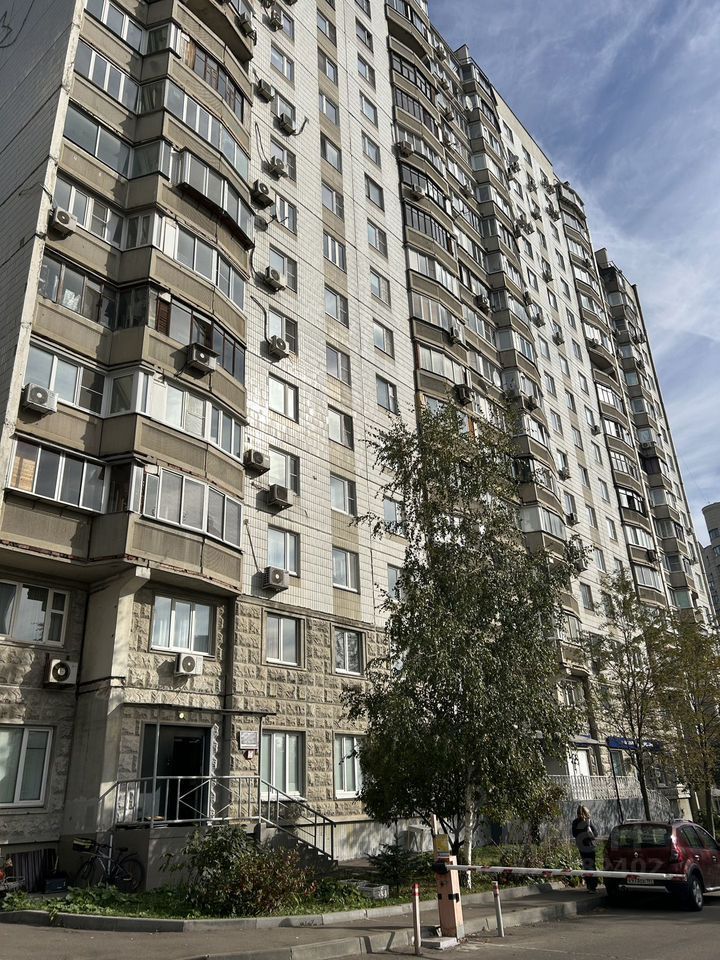 Продажа 2-комн квартиры на вторичном рынке улица Наметкина, 17/68