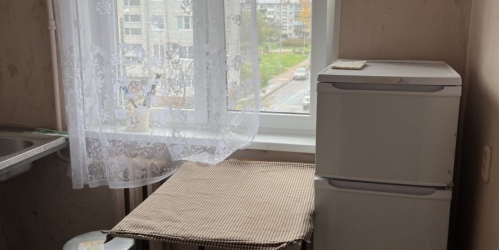 2-комн квартира Ломоносов г., Швейцарская ул. ,  д. 9